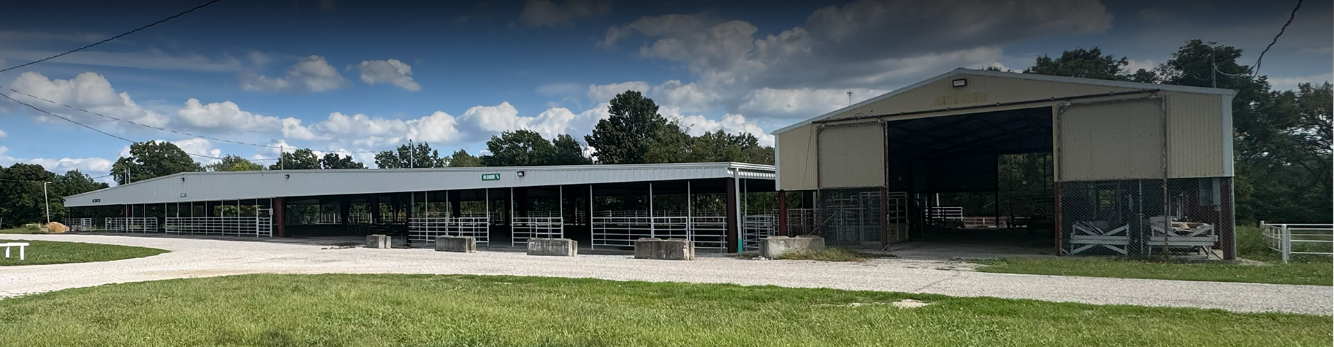 horse riding arena builders