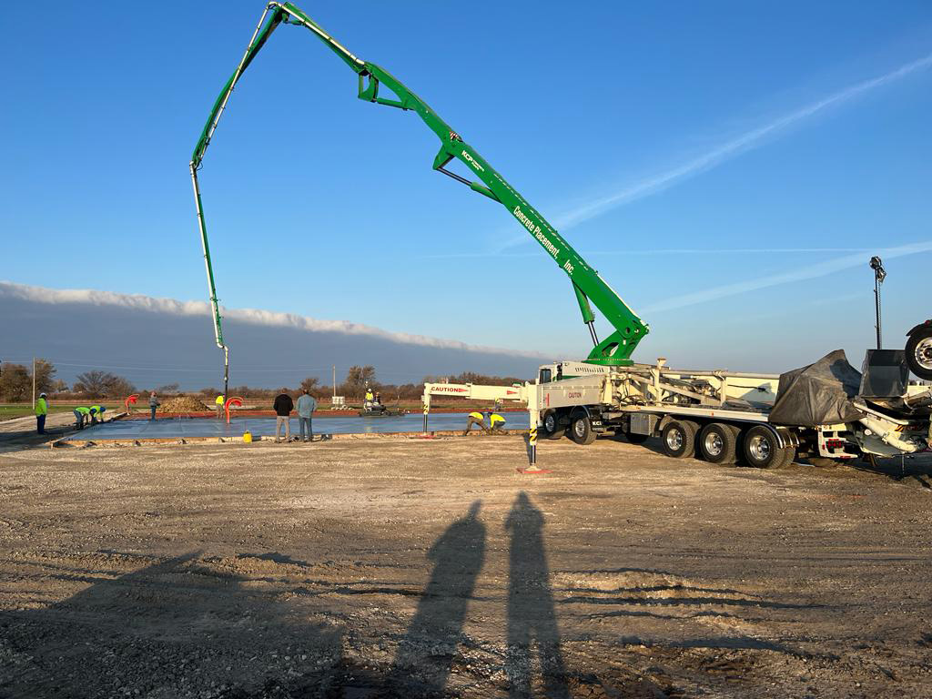 concrete contractors laying foundation