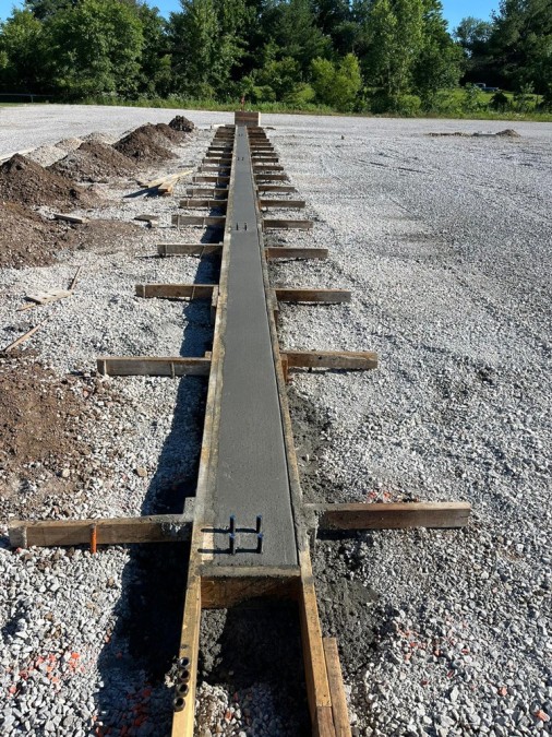pouring concrete footings