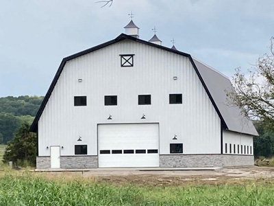 Gambrell style barn metal building system