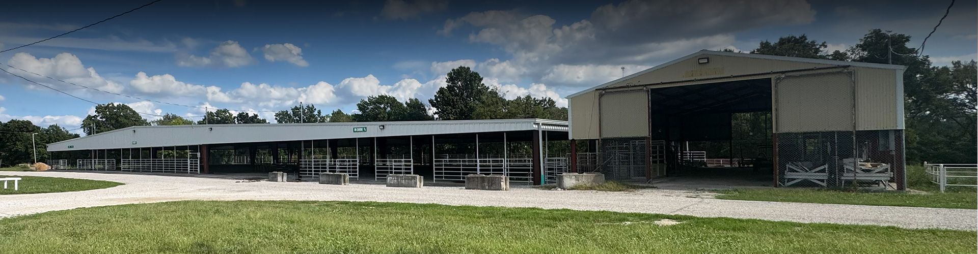 horse riding arena builders